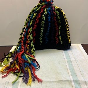 Chunky knitted beanie with braids